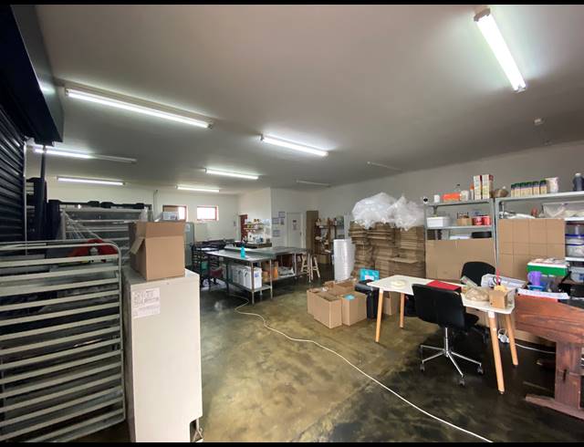94M² WAREHOUSE RENTED IN MILNERTON CENTRAL